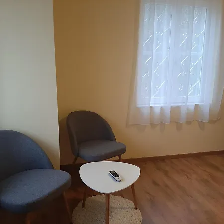 Natúr Forrás Apartman Ábrahámhegy