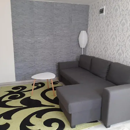 Natúr Forrás Apartman * Ábrahámhegy